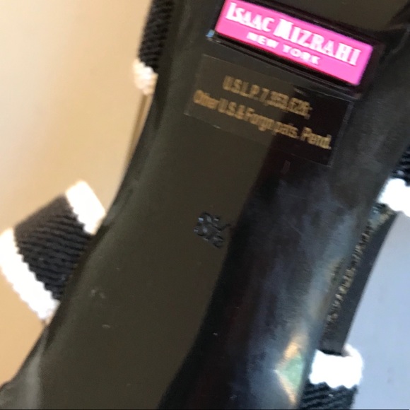 Celie Isaac Mizrahi black and white heels - Picture 4 of 5